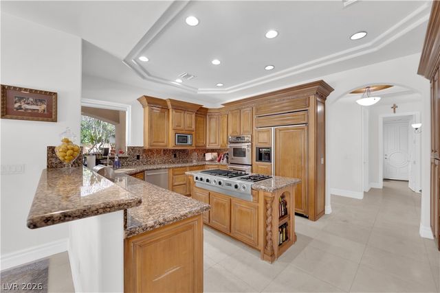 807 Canyon Greens Drive, Las Vegas, NV 89144