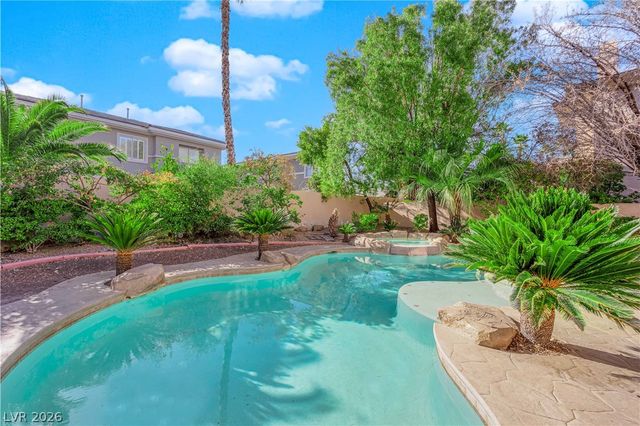 807 Canyon Greens Drive, Las Vegas, NV 89144