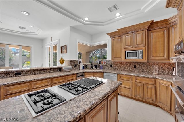 807 Canyon Greens Drive, Las Vegas, NV 89144