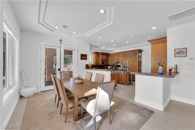 807 Canyon Greens Drive, Las Vegas, NV 89144