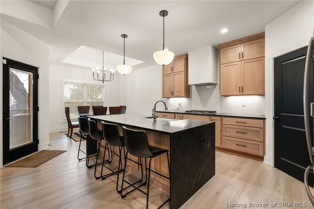 5708 Secretariat Way, Jeffersonville, IN 47130