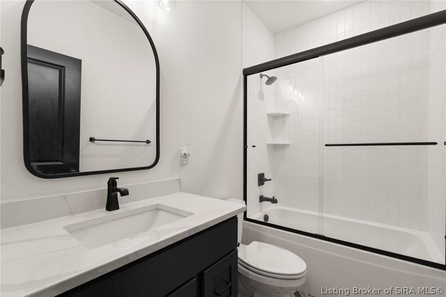 5708 Secretariat Way, Jeffersonville, IN 47130