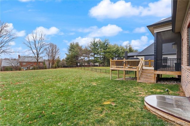 5708 Secretariat Way, Jeffersonville, IN 47130