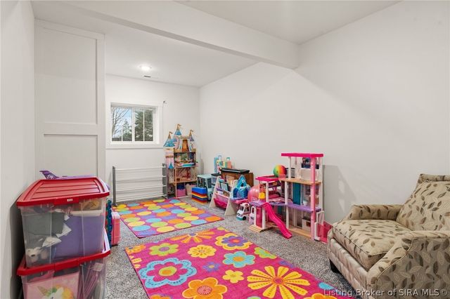 5708 Secretariat Way, Jeffersonville, IN 47130