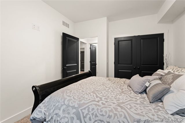 5708 Secretariat Way, Jeffersonville, IN 47130