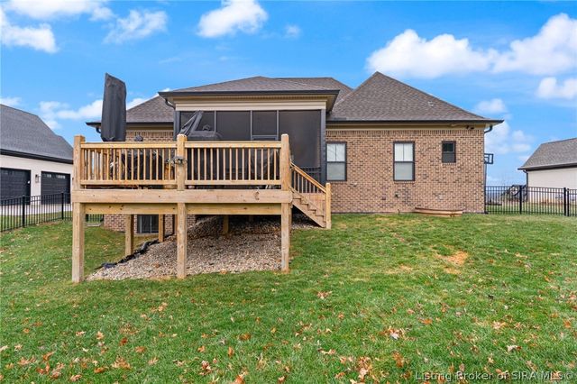 5708 Secretariat Way, Jeffersonville, IN 47130