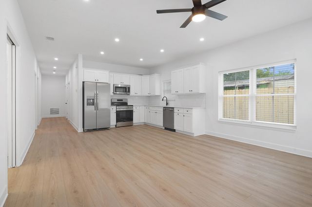 3520 Begonia St, St Augustine, FL 32084