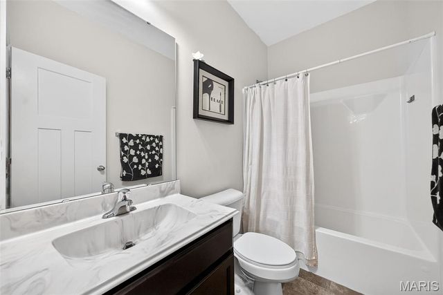 417 San Antonio Drive, Moscow Mills, MO 63362