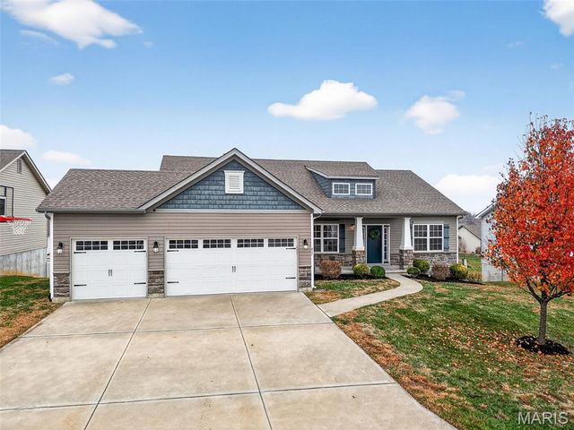 417 San Antonio Drive, Moscow Mills, MO 63362