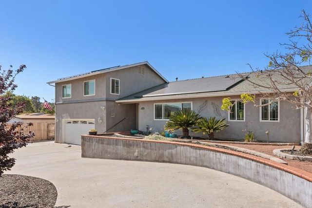 13318 Scotsman Road, Lakeside, CA 92040