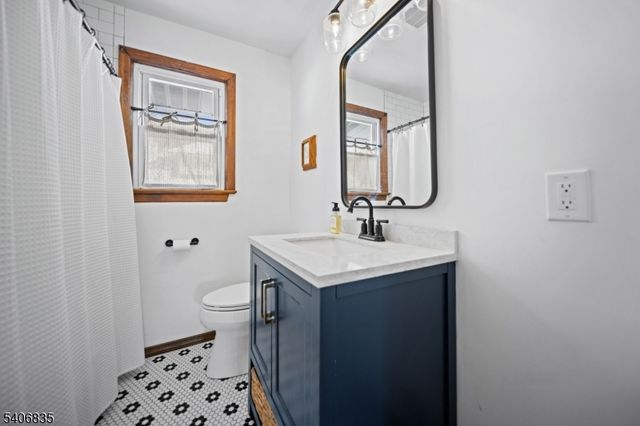 367 Van Winkle Avenue, Hawthorne Boro, NJ 07506