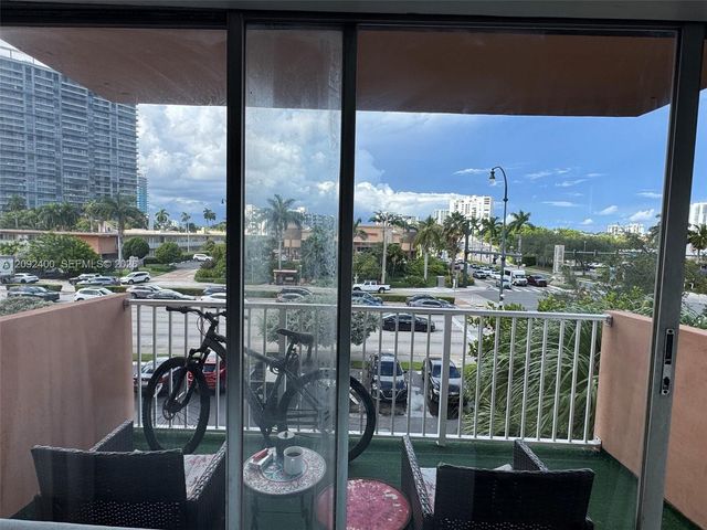 2200 E Hallandale Beach Boulevard 301, Hallandale Beach, FL 33009