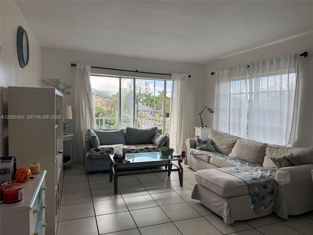 2200 E Hallandale Beach Boulevard 301, Hallandale Beach, FL 33009