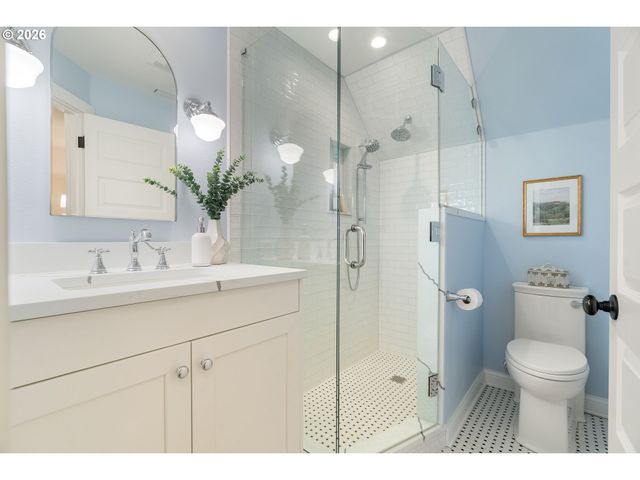 1604 Se LAMBERT St, Portland, OR 97202