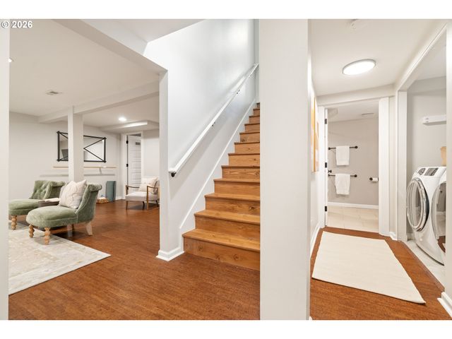 1604 Se LAMBERT St, Portland, OR 97202