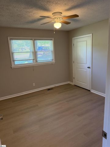 131A Oak Hill Drive, Greenville, SC 29617