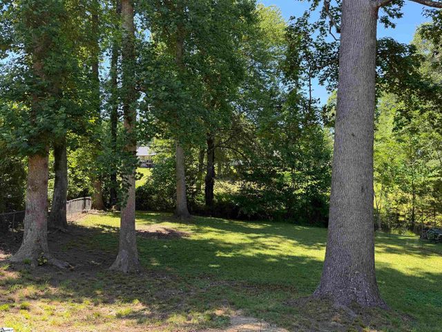131A Oak Hill Drive, Greenville, SC 29617
