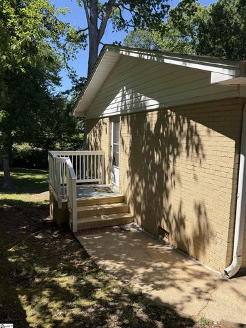 131A Oak Hill Drive, Greenville, SC 29617