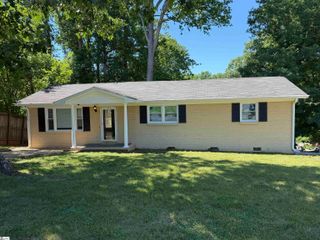 131A Oak Hill Drive, Greenville, SC 29617