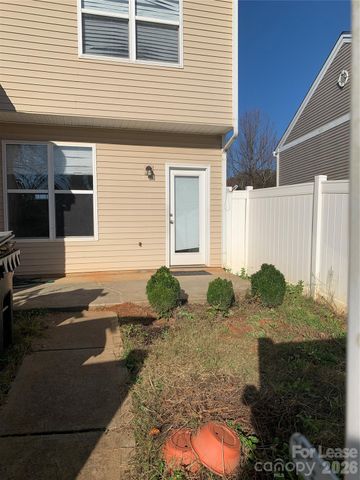 9322 Greenheather Drive, Huntersville, NC 28078