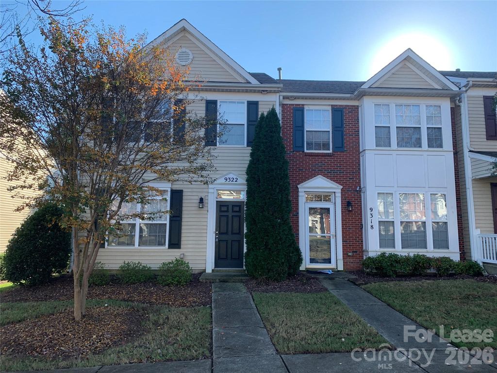 9322 Greenheather Drive, Huntersville, NC 28078