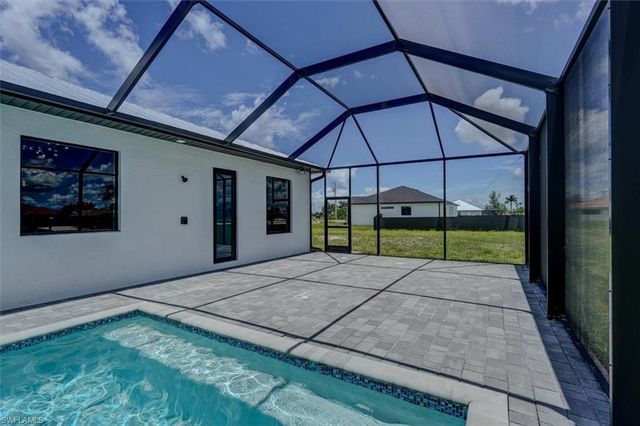 1227 NW 40th PL, Cape Coral, FL 33993