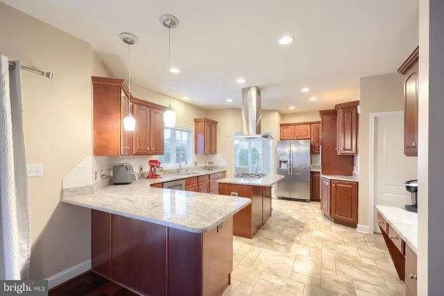 1124 SARAZEN WAY, York, PA 17404