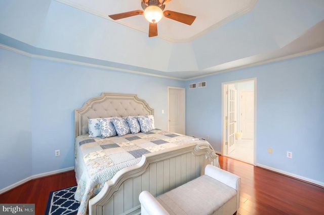 1124 SARAZEN WAY, York, PA 17404