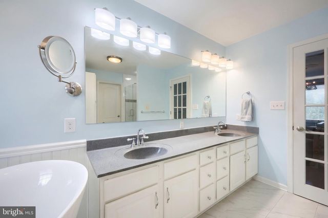 1124 SARAZEN WAY, York, PA 17404