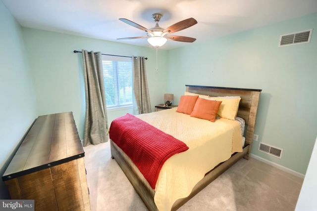 1124 SARAZEN WAY, York, PA 17404