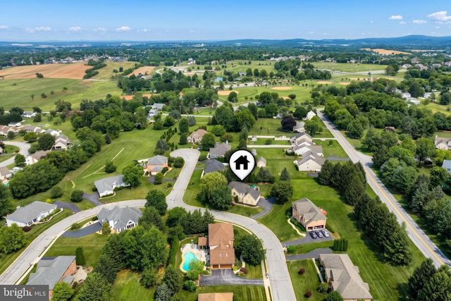 1124 SARAZEN WAY, York, PA 17404