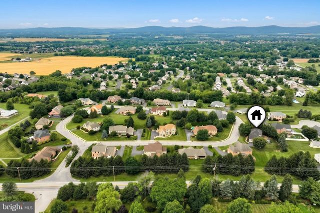 1124 SARAZEN WAY, York, PA 17404