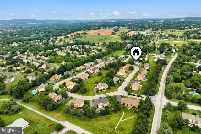 1124 SARAZEN WAY, York, PA 17404