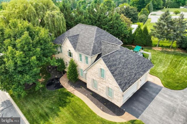1124 SARAZEN WAY, York, PA 17404