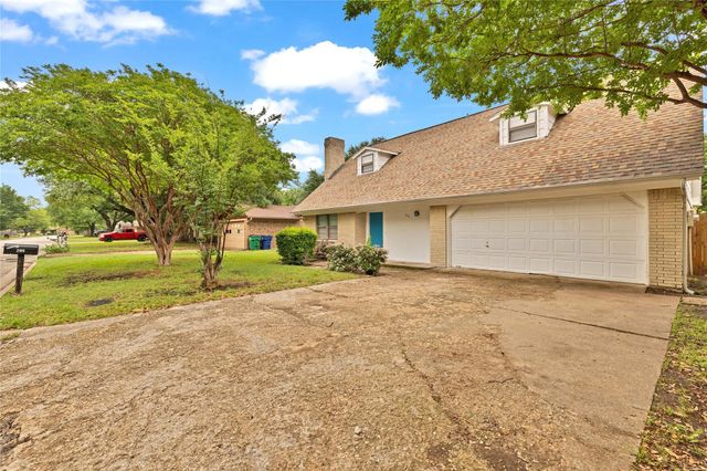 205 San Jacinto Court, Waxahachie, TX 75165