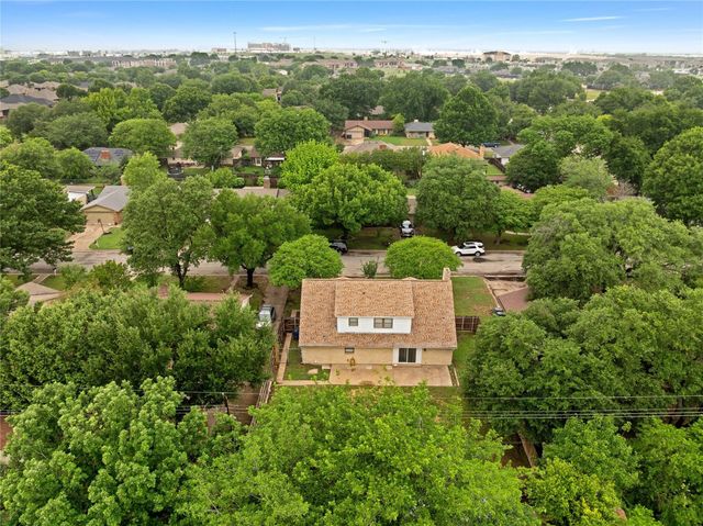 205 San Jacinto Court, Waxahachie, TX 75165
