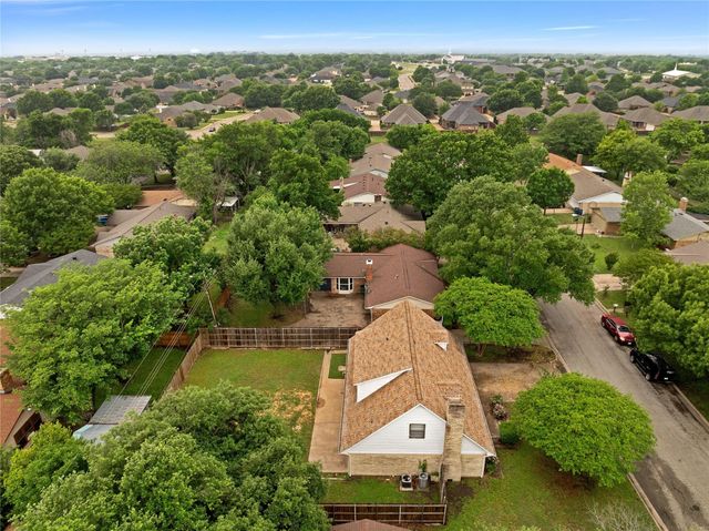 205 San Jacinto Court, Waxahachie, TX 75165