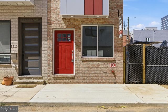 1511 W FLORA ST, Philadelphia, PA 19121