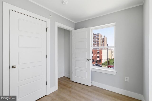 1511 W FLORA ST, Philadelphia, PA 19121