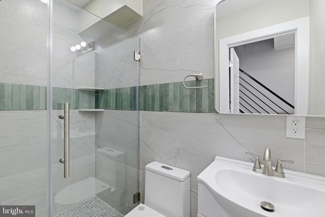 1511 W FLORA ST, Philadelphia, PA 19121