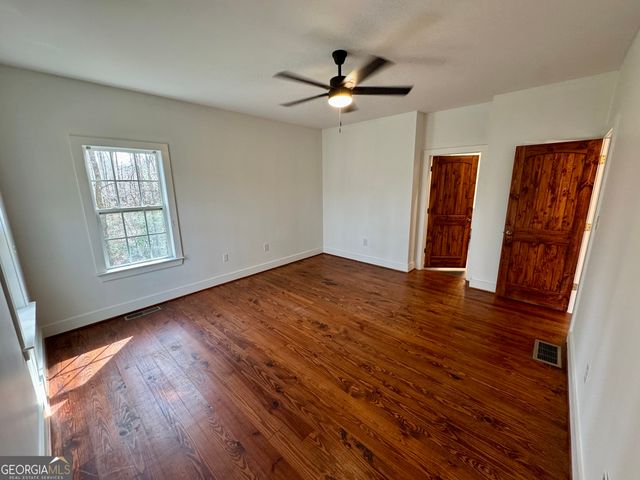 380 Creekside Drive, Arnoldsville, GA 30619