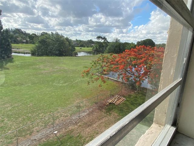 5100 SW 90th Avenue 314, Cooper City, FL 33328