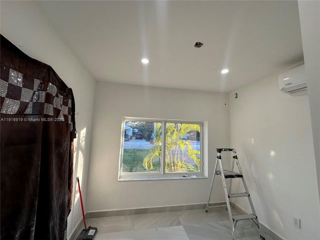 707 NE 15th St C, Fort Lauderdale, FL 33304