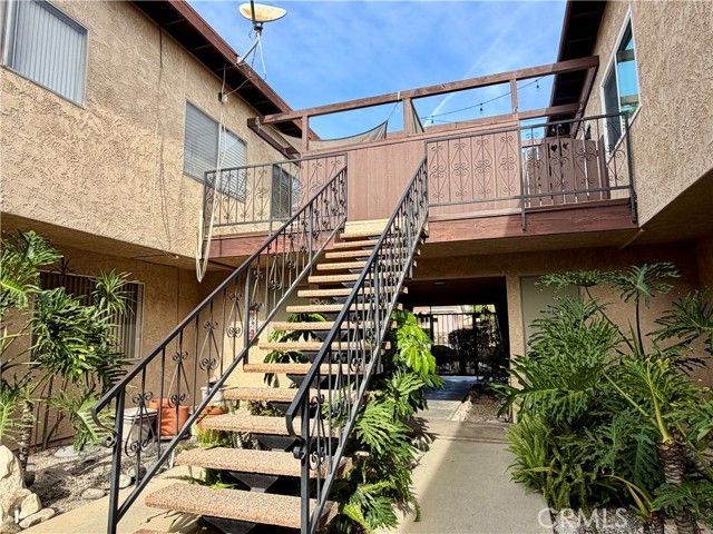 1114 W 163rd Street 6, Gardena, CA 90247