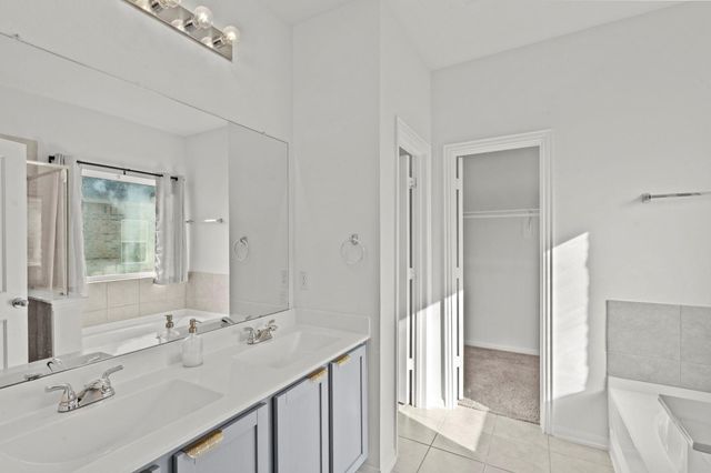 7318 Parkview Drive, Hitchcock, TX 77563