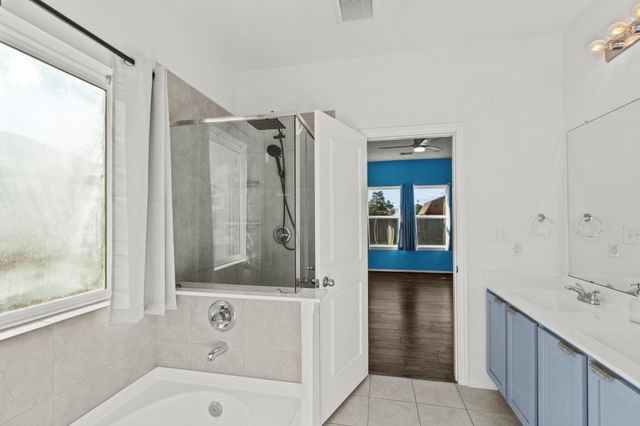 7318 Parkview Drive, Hitchcock, TX 77563