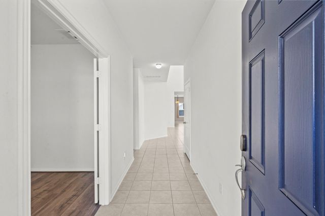 7318 Parkview Drive, Hitchcock, TX 77563