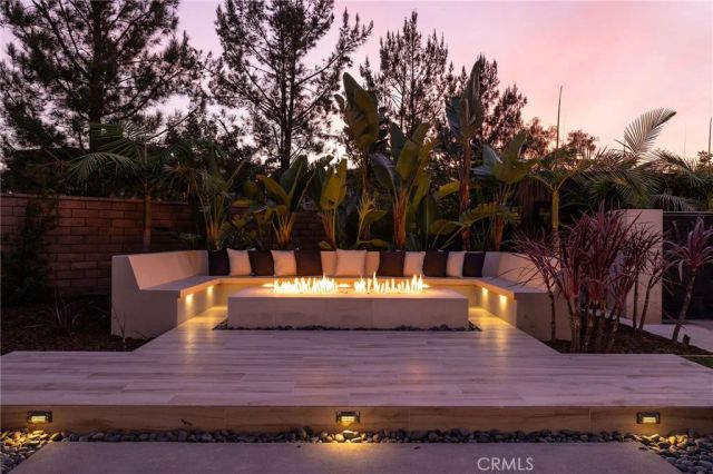 114 Great Oak, Irvine, CA 92602