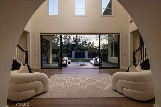 114 Great Oak, Irvine, CA 92602