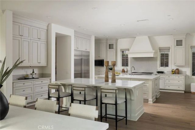 114 Great Oak, Irvine, CA 92602